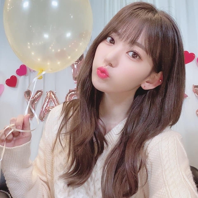 사진=아이즈원 공식 인스타그램